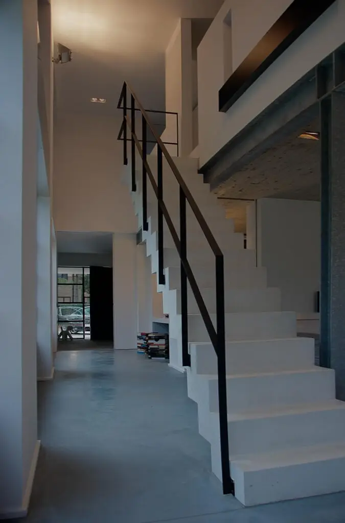 Staal zichtbeton prefabtrap